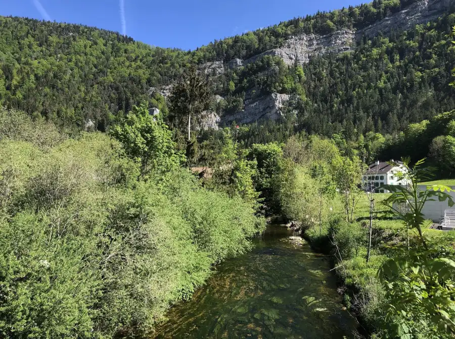La rivière Areuse à Noiraigue, au pied du Creux du Van